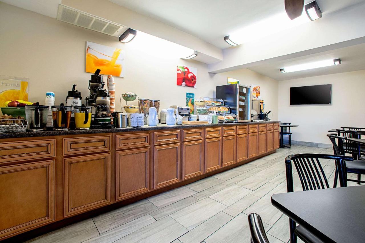 Quality Inn Near Six Flags St. Louis Pacific Екстериор снимка